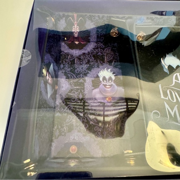 NWT. Disney Trinket Tray - Villains - 2-piece valet faux leather tray set - Picture 6 of 10